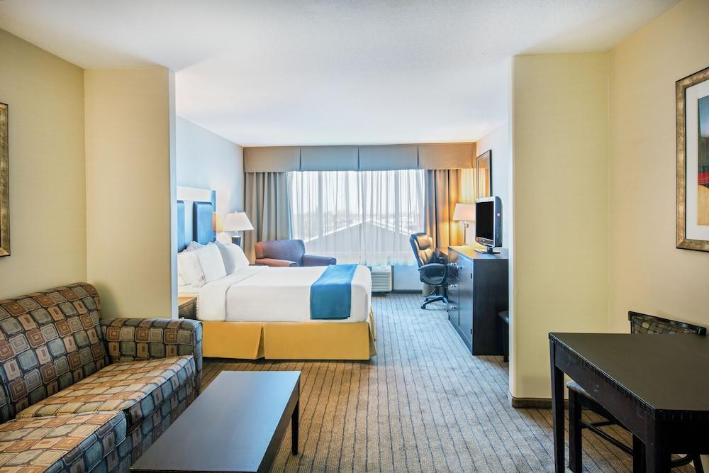 Ramada By Wyndham Prince Albert Exteriér fotografie